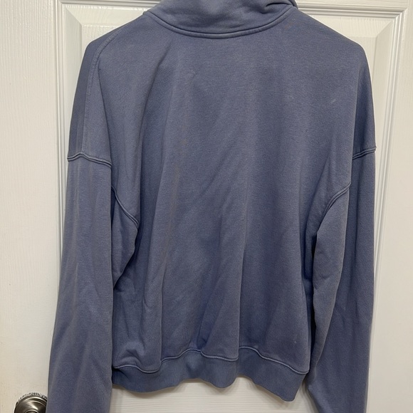 Universal thread button pullover - Picture 3 of 4